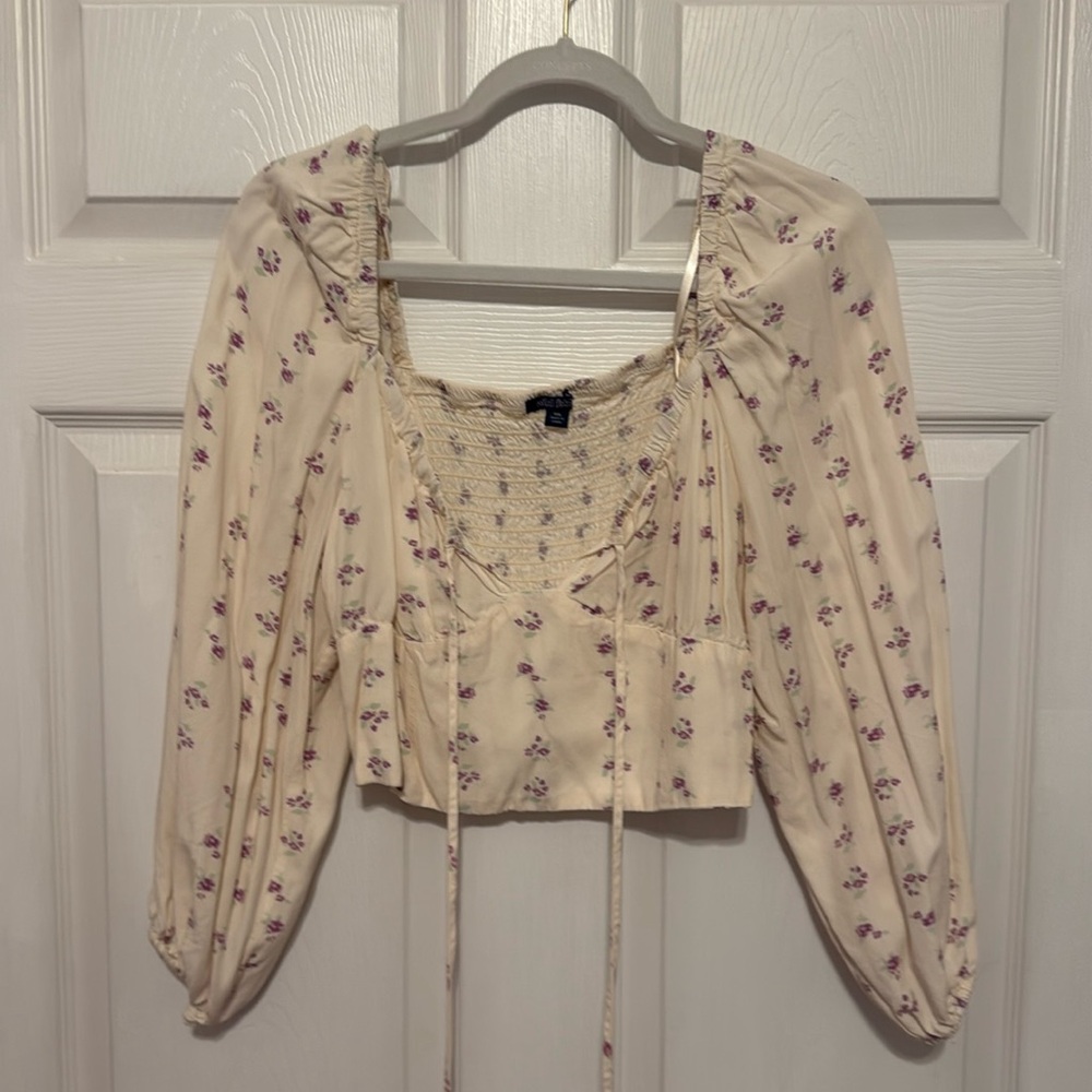 Long sleeve floral top